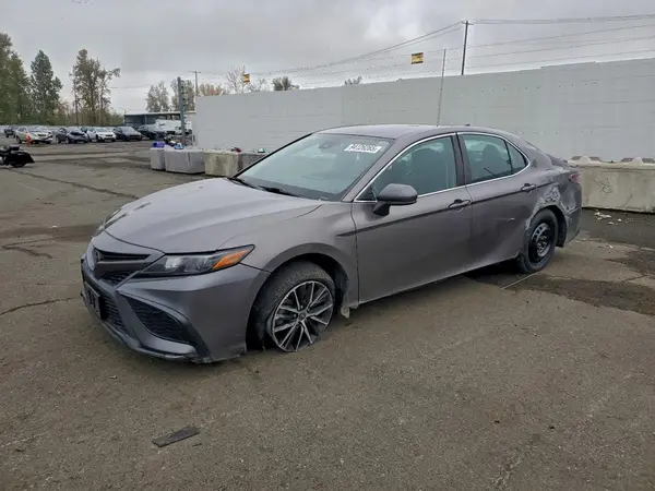 4T1G11AK8MU454864 2021 TOYOTA CAMRY - Image 1