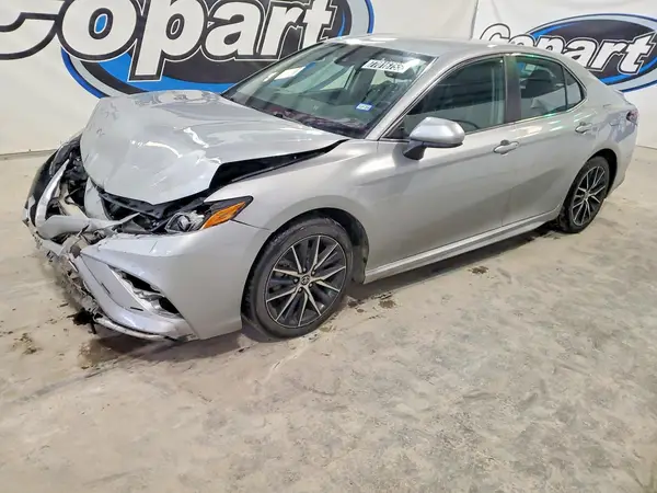 4T1G11AK8MU457750 2021 TOYOTA CAMRY - Image 2