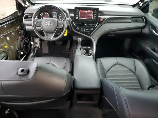 4T1G11AK8MU460065 2021 TOYOTA CAMRY - Image 8