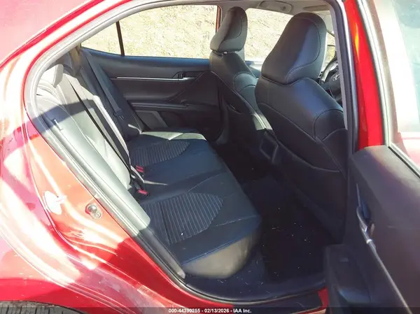 4T1G11AK8MU462334 2021 TOYOTA CAMRY - Image 8