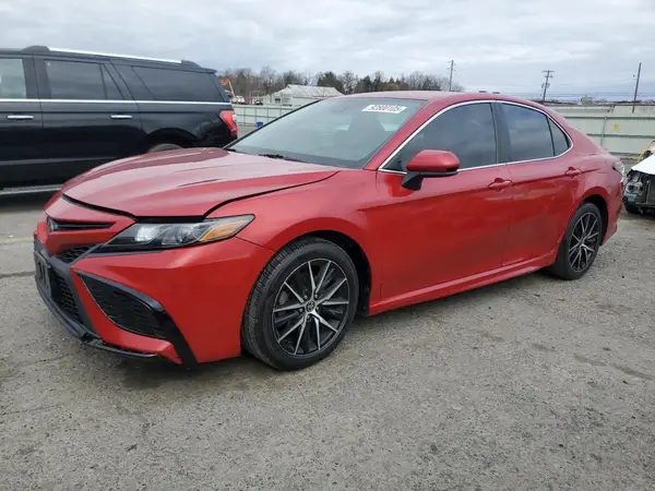 4T1G11AK8MU466657 2021 TOYOTA CAMRY - Image 1