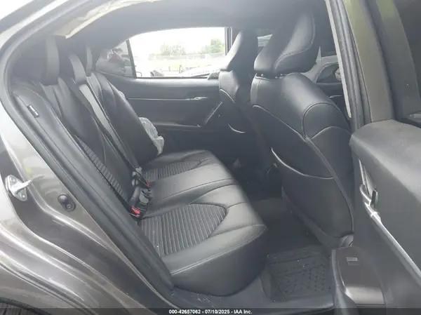 4T1G11AK8MU466836 2021 TOYOTA CAMRY - Image 8
