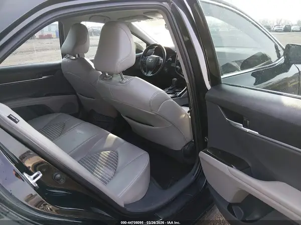 4T1G11AK8MU472331 2021 TOYOTA CAMRY - Image 8