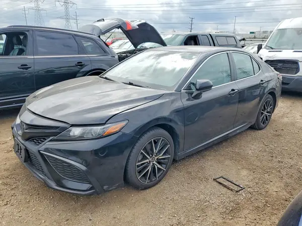 4T1G11AK8MU475374 2021 TOYOTA CAMRY - Image 1