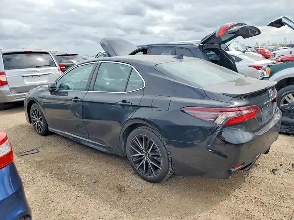 4T1G11AK8MU475374 2021 TOYOTA CAMRY - Image 2