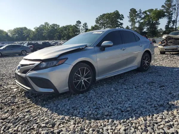 4T1G11AK8MU475925 2021 TOYOTA CAMRY - Image 1