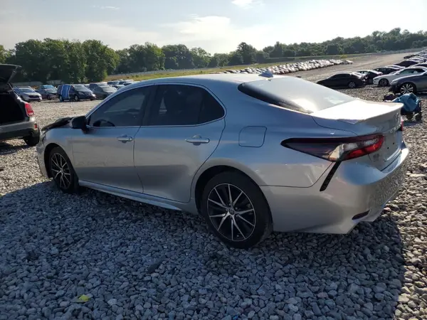 4T1G11AK8MU475925 2021 TOYOTA CAMRY - Image 2