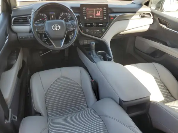 4T1G11AK8MU477979 2021 TOYOTA CAMRY - Image 8