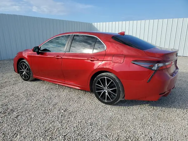 4T1G11AK8MU483796 2021 TOYOTA CAMRY - Image 2