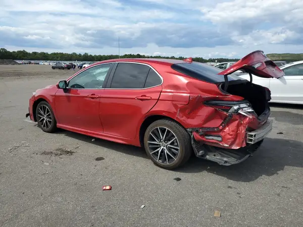 4T1G11AK8MU488786 2021 TOYOTA CAMRY - Image 2