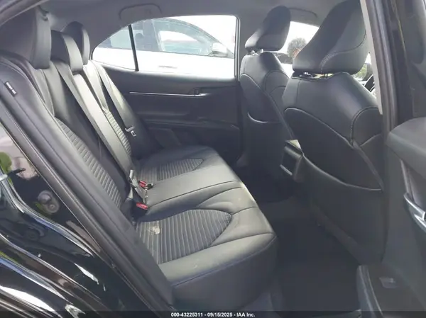 4T1G11AK8MU494510 2021 TOYOTA CAMRY - Image 8