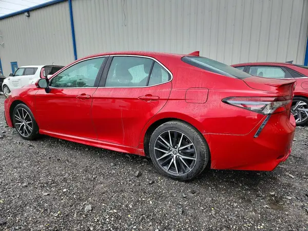 4T1G11AK8MU494748 2021 TOYOTA CAMRY - Image 2