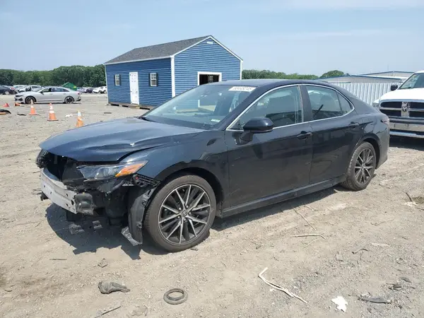 4T1G11AK8MU512374 2021 TOYOTA CAMRY - Image 1