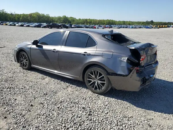 4T1G11AK8MU519776 2021 TOYOTA CAMRY - Image 2