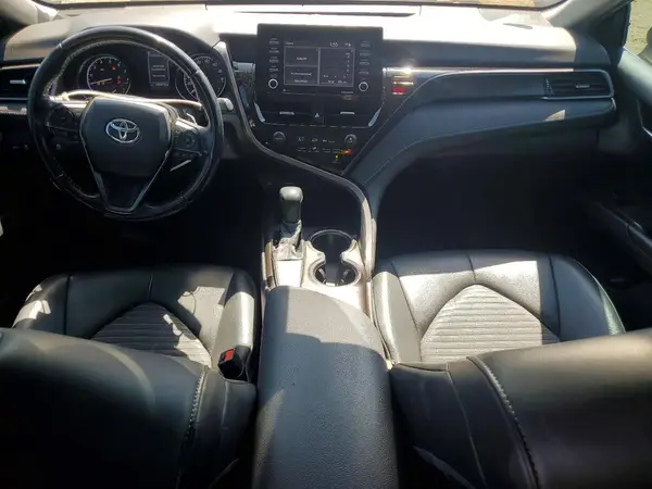 4T1G11AK8MU519843 2021 TOYOTA CAMRY - Image 8