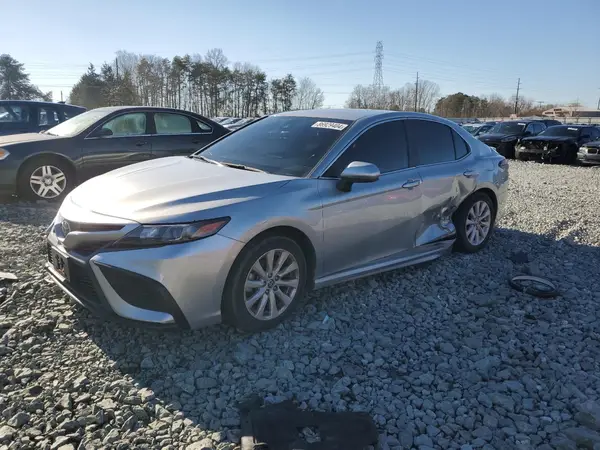 4T1G11AK8MU523309 2021 TOYOTA CAMRY - Image 1