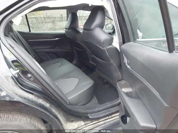 4T1G11AK8MU529157 2021 TOYOTA CAMRY - Image 8