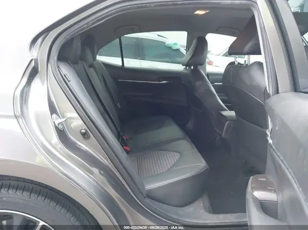 4T1G11AK8MU536707 2021 TOYOTA CAMRY - Image 8