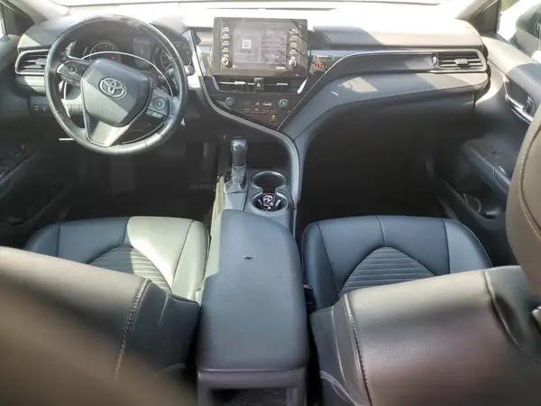 4T1G11AK8MU547447 2021 TOYOTA CAMRY - Image 8