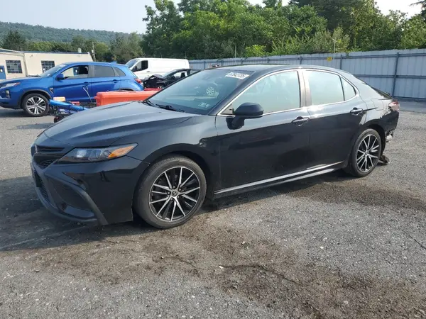 4T1G11AK8MU553782 2021 TOYOTA CAMRY - Image 1