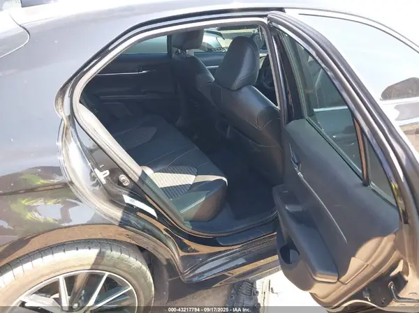 4T1G11AK8MU554236 2021 TOYOTA CAMRY - Image 8