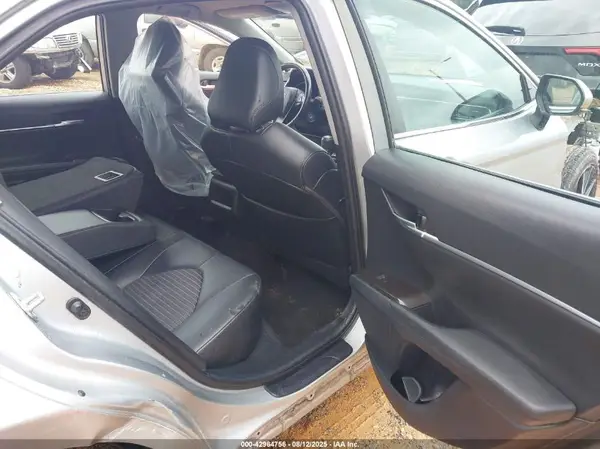 4T1G11AK8MU559355 2021 TOYOTA CAMRY - Image 8