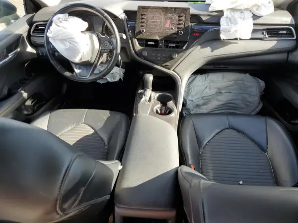 4T1G11AK8MU566984 2021 TOYOTA CAMRY - Image 8
