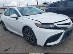 4T1G11AK8MU571957 2021 TOYOTA CAMRY