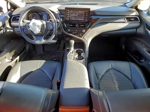 4T1G11AK8MU577063 2021 TOYOTA CAMRY - Image 8
