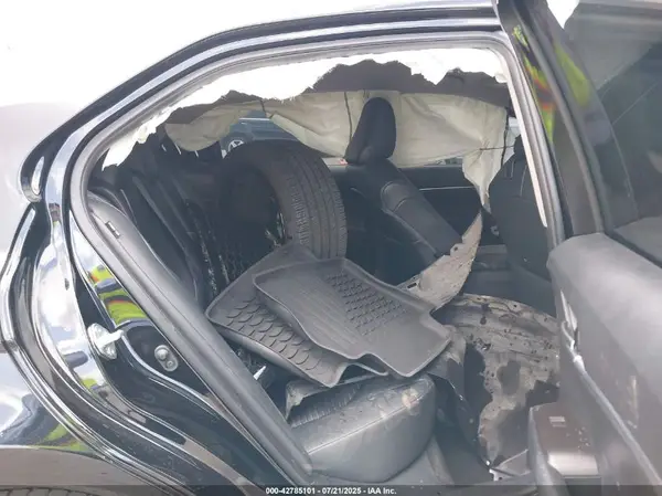 4T1G11AK8MU579301 2021 TOYOTA CAMRY - Image 8