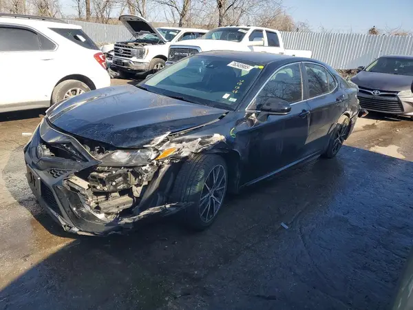 4T1G11AK8MU580254 2021 TOYOTA CAMRY - Image 1