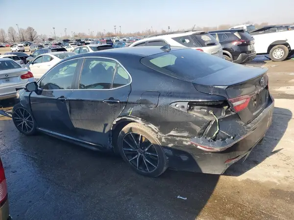 4T1G11AK8MU580254 2021 TOYOTA CAMRY - Image 2