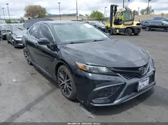 4T1G11AK8MU580402 2021 TOYOTA CAMRY