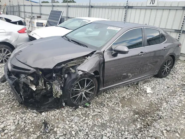 4T1G11AK8MU581422 2021 TOYOTA CAMRY - Image 1