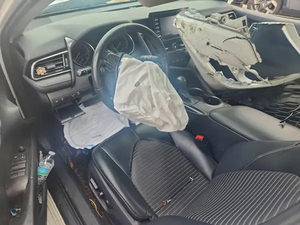 4T1G11AK8MU600289 2021 TOYOTA CAMRY - Image 8