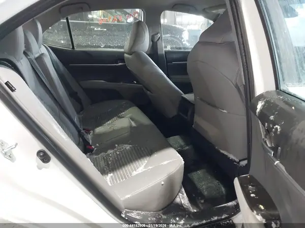 4T1G11AK8MU608036 2021 TOYOTA CAMRY - Image 8