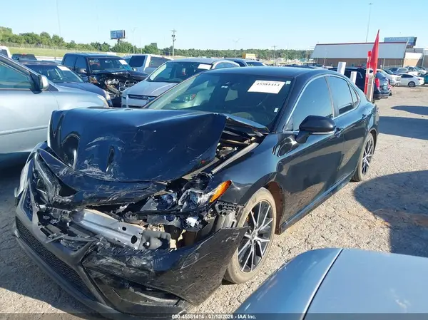 4T1G11AK8NU002222 2022 TOYOTA CAMRY - Image 2
