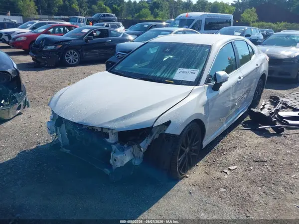 4T1G11AK8NU014841 2022 TOYOTA CAMRY - Image 2