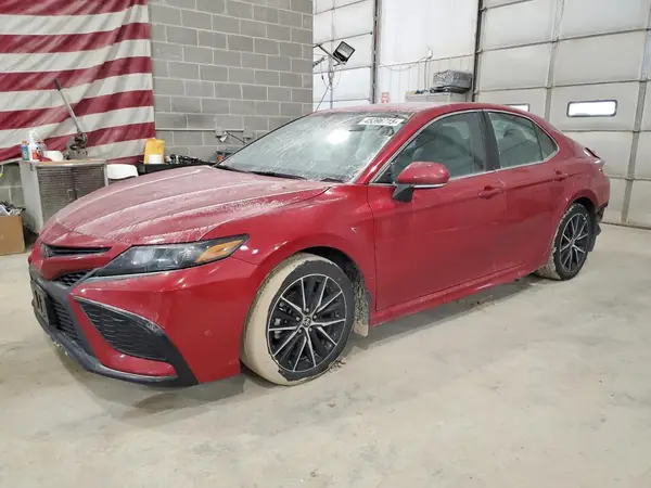 4T1G11AK8NU021790 2022 TOYOTA CAMRY - Image 1