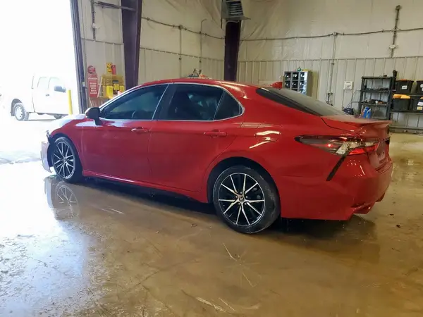 4T1G11AK8NU024527 2022 TOYOTA CAMRY - Image 2