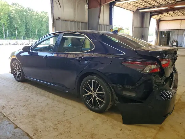 4T1G11AK8NU027668 2022 TOYOTA CAMRY - Image 2