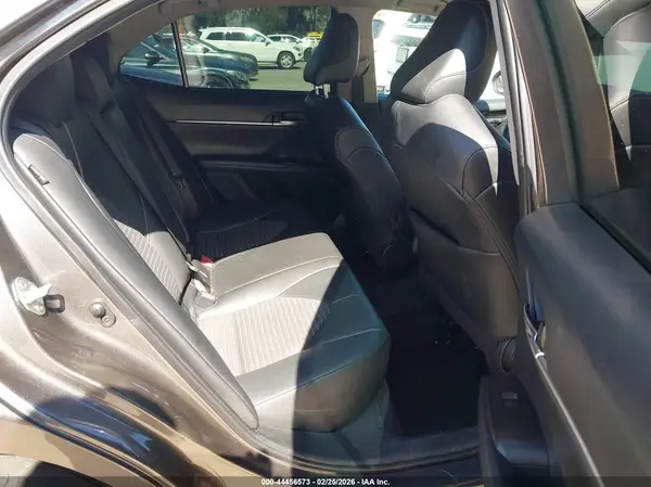 4T1G11AK8NU036645 2022 TOYOTA CAMRY - Image 8