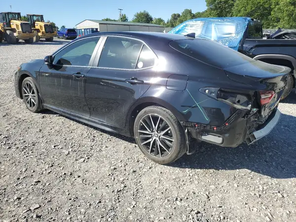 4T1G11AK8NU069340 2022 TOYOTA CAMRY - Image 2