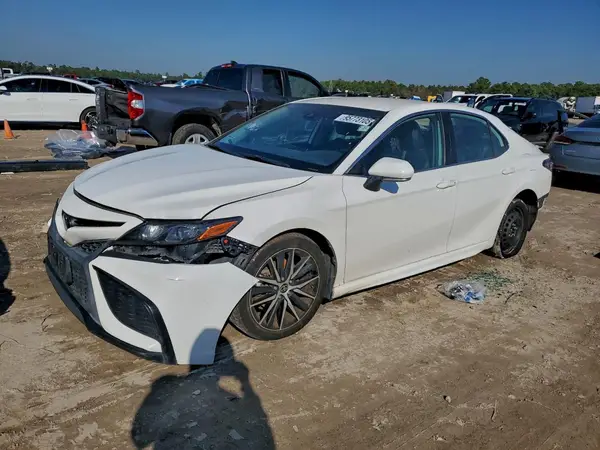 4T1G11AK8NU499224 2022 TOYOTA CAMRY - Image 1