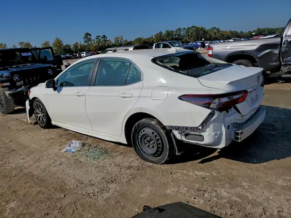 4T1G11AK8NU499224 2022 TOYOTA CAMRY - Image 2
