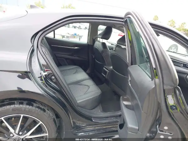 4T1G11AK8NU618180 2022 TOYOTA CAMRY - Image 8