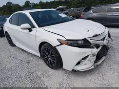 4T1G11AK8NU624318 2022 TOYOTA CAMRY