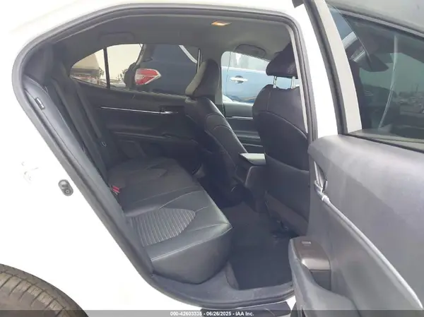 4T1G11AK8NU633150 2022 TOYOTA CAMRY - Image 8
