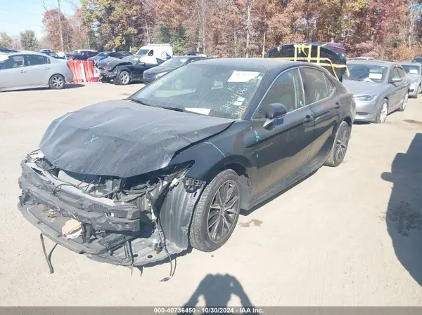 4T1G11AK8NU639515 2022 TOYOTA CAMRY - Image 2