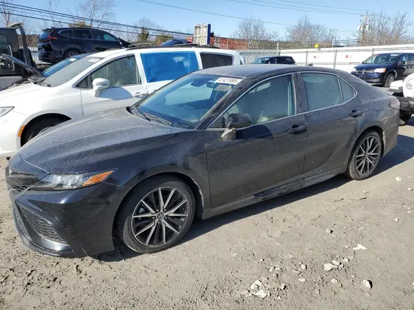 4T1G11AK8NU643516 2022 TOYOTA CAMRY - Image 1